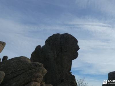 Pirámides de La Pedriza; santillana madrid crampones y piolet senderismo en huelva grupo senderista 